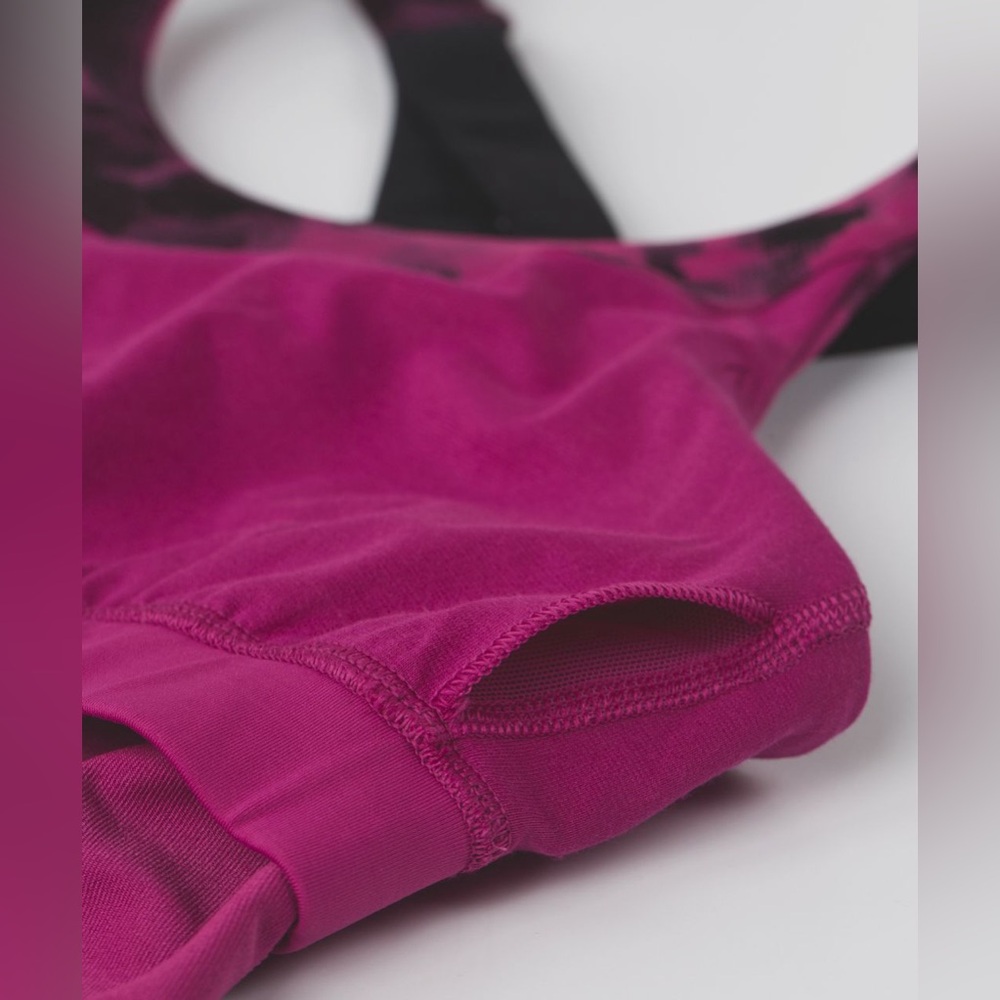 Lululemon Athletica Enhearten Tank in Blooming Pixie Raspberry Black size 6 EUC - Picture 5 of 12